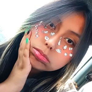 Meet your Posher, Yesenia